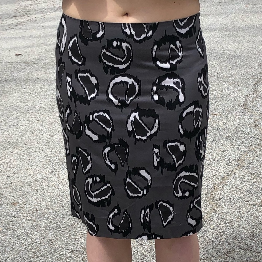 - Ann Taylor Animal Print Pencil Skirt SZ 12! NEW!